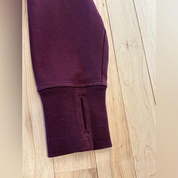 Lululemon Scuba Pullover Garnet Size 4 - Picture 6 of 9